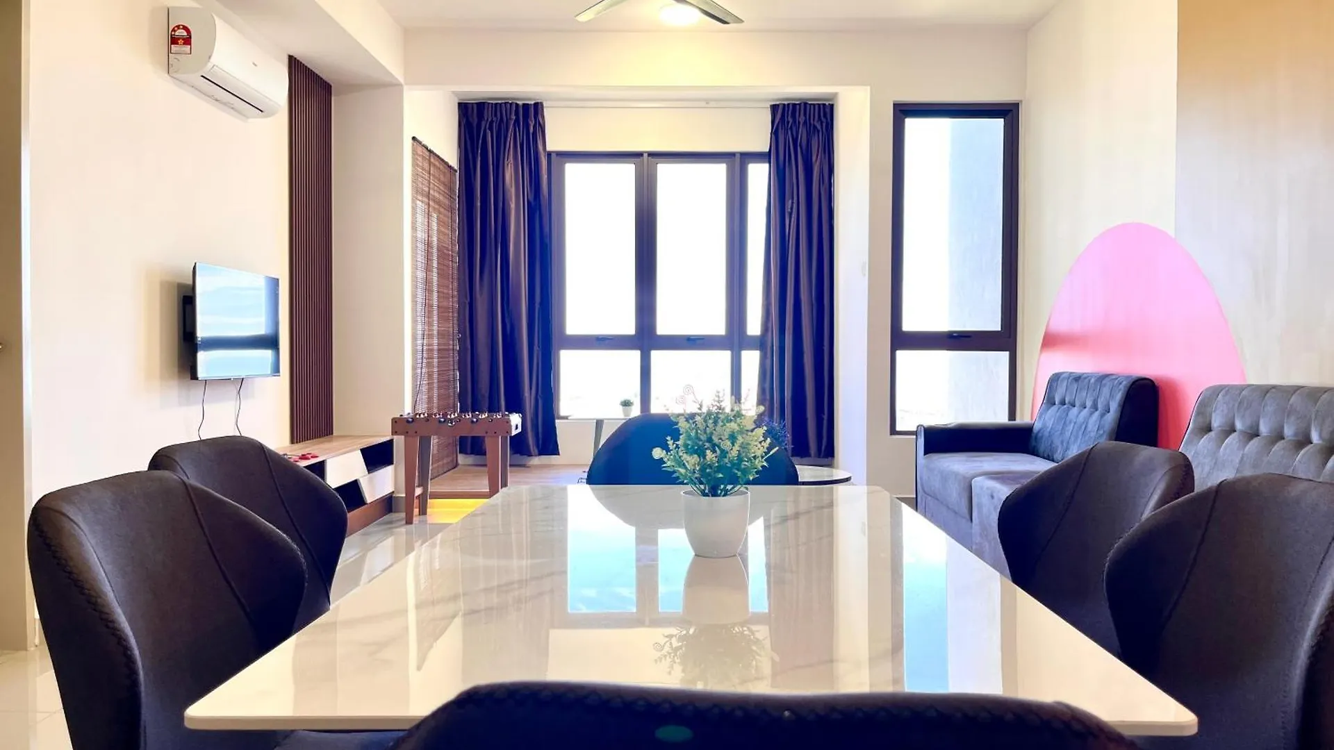 Apartamento Urban Seaview Paradise: Infinity Pool, Gym & Beyond Malacca